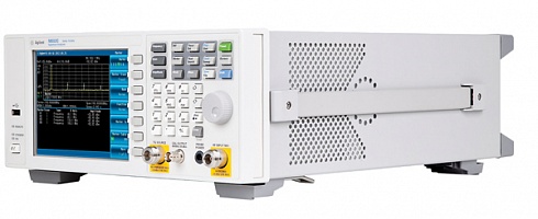Генератор сигналов стандартной/произвольной формы Keysight Technologies 33521A, 30 МГц